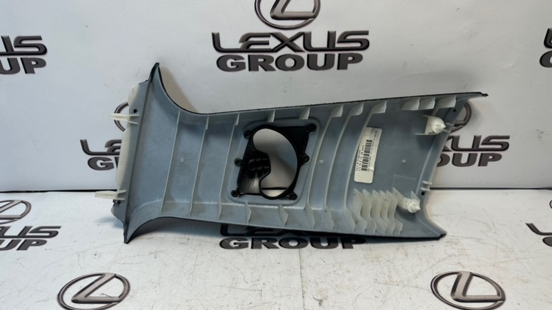 Обшивка стойки правая X6 2012 E71 N57D30A