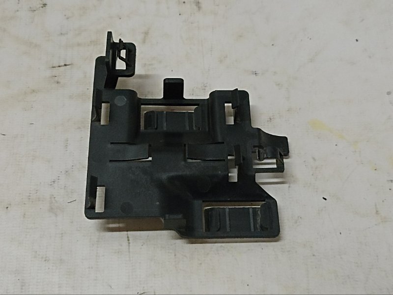 Кронштейн ЭБУ передний правый BMW X6 F16 N57D30A