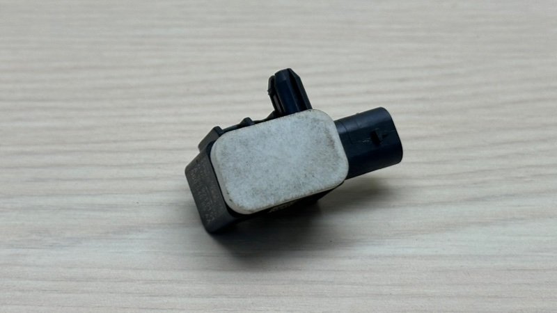 Датчик удара передний Mercedes-Benz GLS - Class 2018 X166 OM642 A1668210151 контрактная