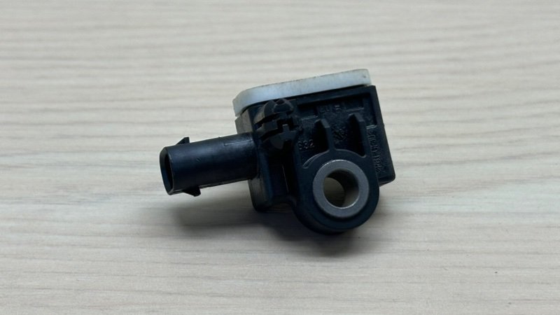 Датчик удара передний GLS - Class 2018 X166 OM642