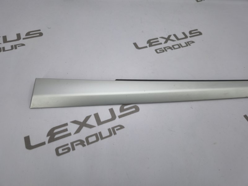 Молдинг стекла задний правый C238 2017