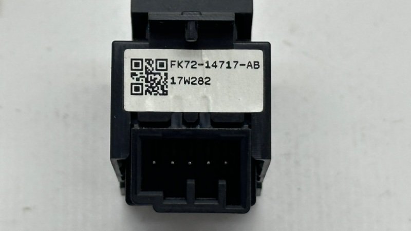 Кнопка стеклоподъемника Range Rover Sport 2019 L494 508PS Кнопка стеклоподъемника Range Rover Sport 2019 L494 508PS