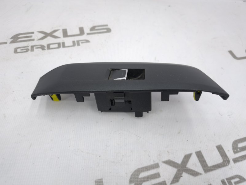 Кнопка стеклоподъемника задняя правая NX300 2018 AGZ15 8ARFTS