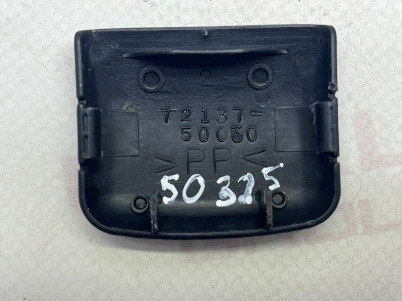 Накладка сиденья передняя LS430 2003 UCF30 3UZFE