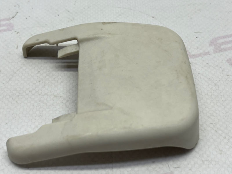 Накладка сиденья передняя Lexus LS600h UVF45 2URFSE