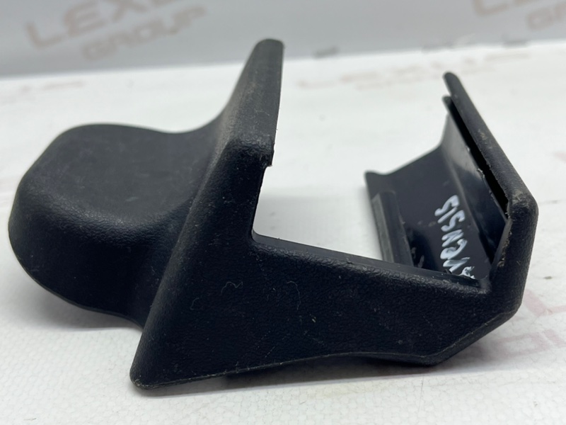 Накладка сиденья передняя левая Avensis 2006 AZT250 1AZFSE