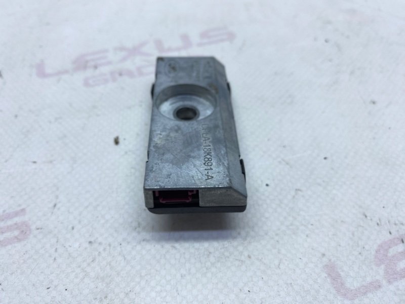 Усилитель антенны Range Rover 2016 L405 448DT