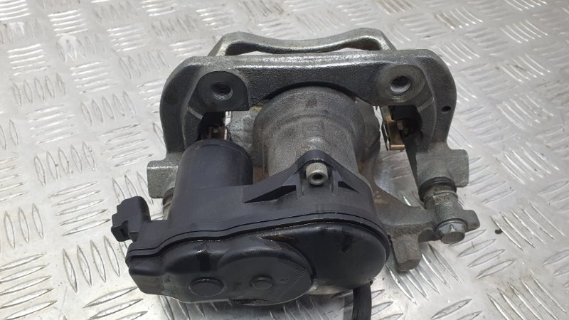 Суппорт задний левый ES250 2020 AXZA10 A25AFKS