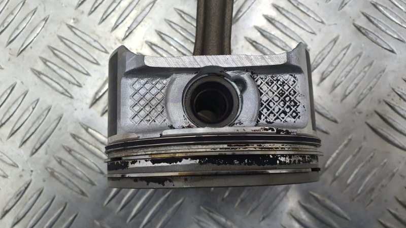 Поршень Highlander 2008 MHU48 3MZFE