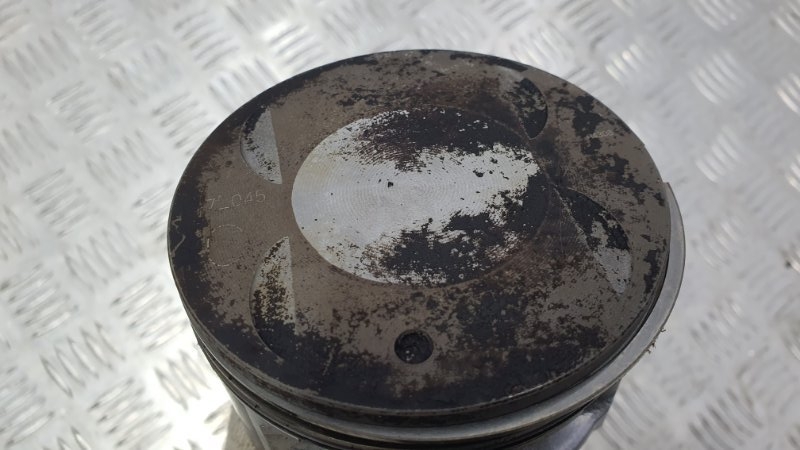 Поршень Lexus RX400h MHU38 3MZFE