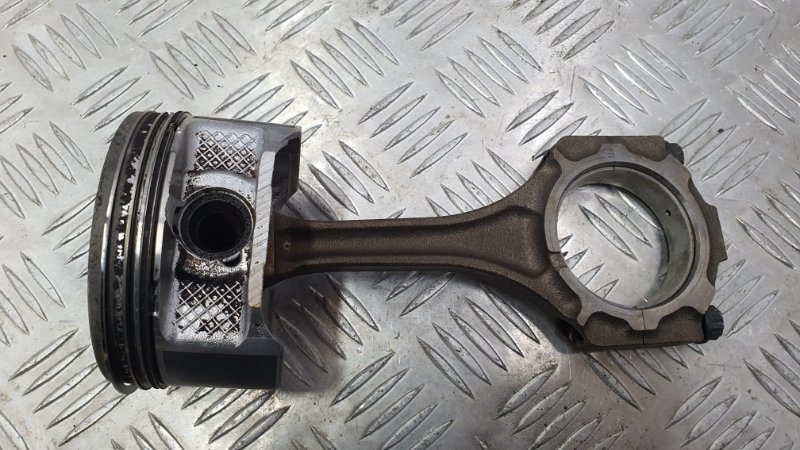 Поршень Lexus RX330 2006 MCU38 3MZFE 1310120050 контрактная