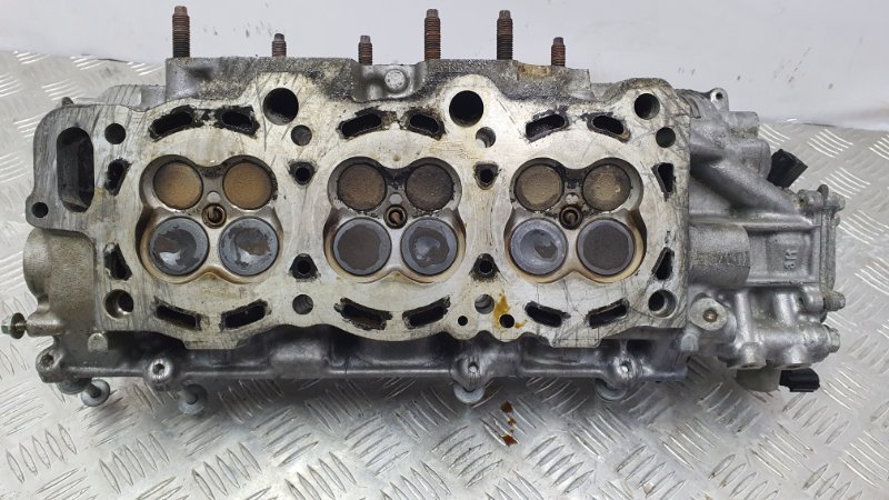 Головка блока цилиндров левая RX400h 2007 MHU38 3MZFE Головка блока цилиндров левая RX400h 2007 MHU38 3MZFE