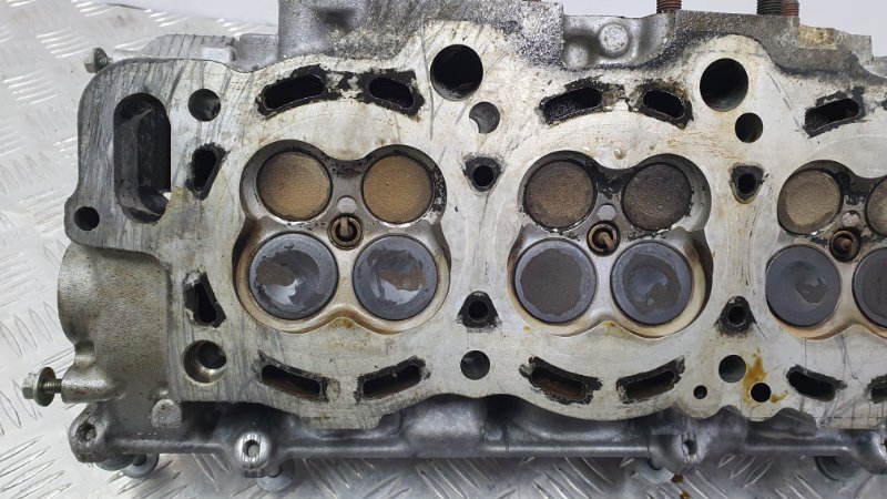 Головка блока цилиндров левая RX400h 2007 MHU38 3MZFE Головка блока цилиндров левая RX400h 2007 MHU38 3MZFE