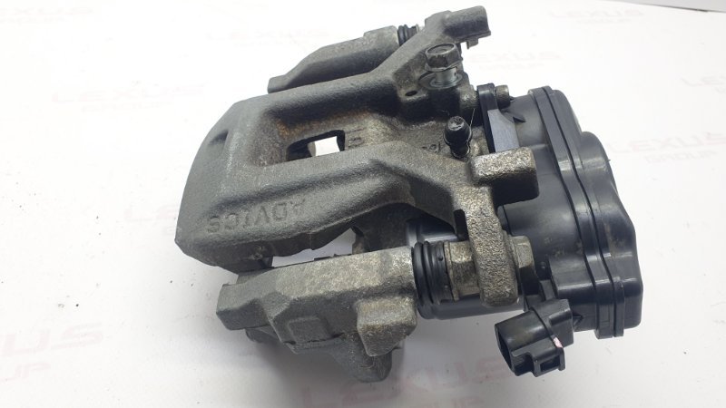 Суппорт задний правый Camry 2020 ASV70 2ARFE