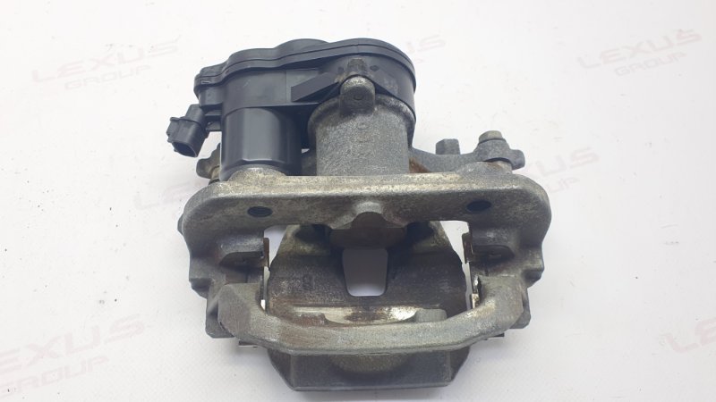 Суппорт задний правый Camry 2020 ASV70 2ARFE