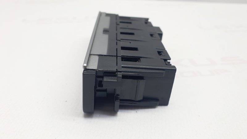 Блок управления подвеской Toyota Land Cruiser Prado GDJ150 1GDFTV Блок управления подвеской Toyota Land Cruiser Prado GDJ150 1GDFTV