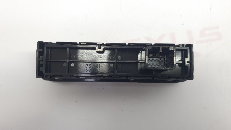 Блок управления подвеской Land Cruiser Prado 2020 GDJ150 1GDFTV Блок управления подвеской Land Cruiser Prado 2020 GDJ150 1GDFTV