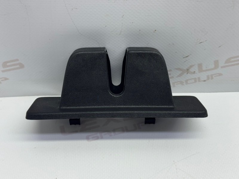 Накладка замка багажника Discovery 2017 L462 30DDTX