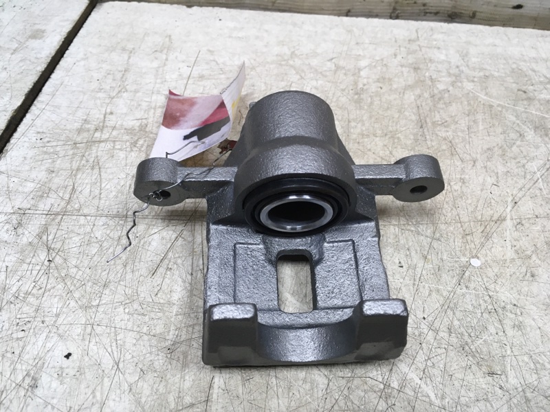 Суппорт тормозной задний левый KIA Ceed 2007-2012