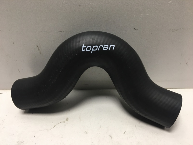 Патрубок радиатора верхний Vectra A  1988 - 1995