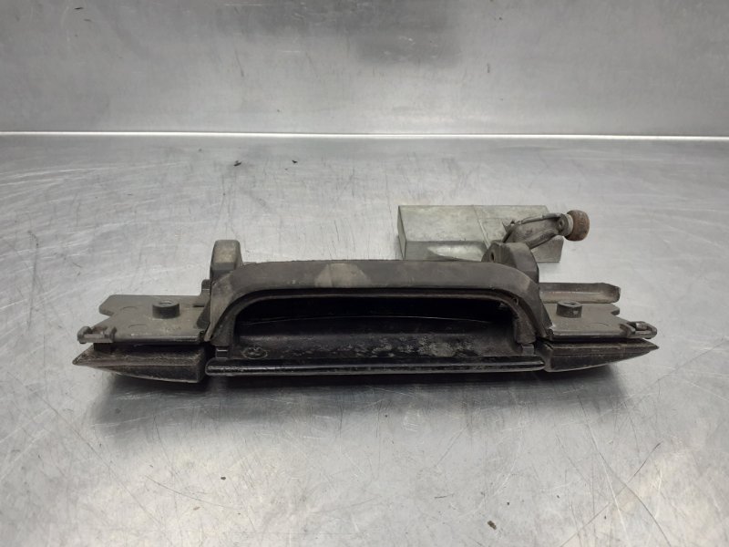 Ручка двери задней наружная левая BMW E34