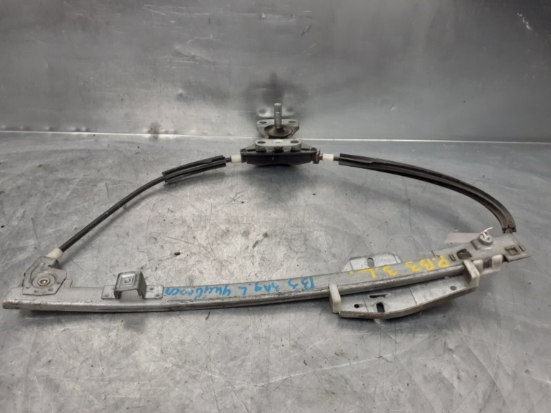 Стеклоподъемник механ. задний левый Volkswagen PASSAT [B3]  1988-1993