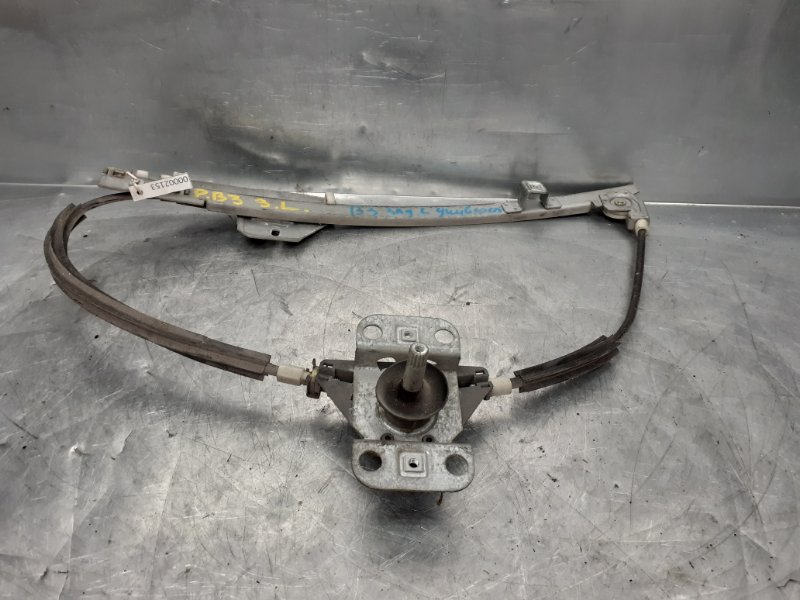 Стеклоподъемник механ. задний левый PASSAT [B3]  1988-1993