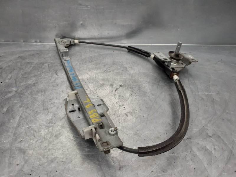 Стеклоподъемник механ. задний левый PASSAT [B3]  1988-1993