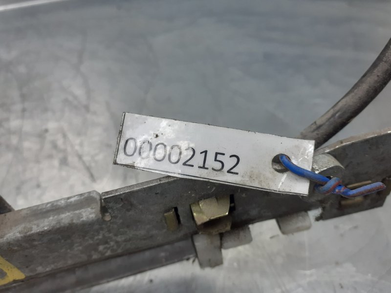 Стеклоподъемник механ. задний левый PASSAT [B3]  1988-1993