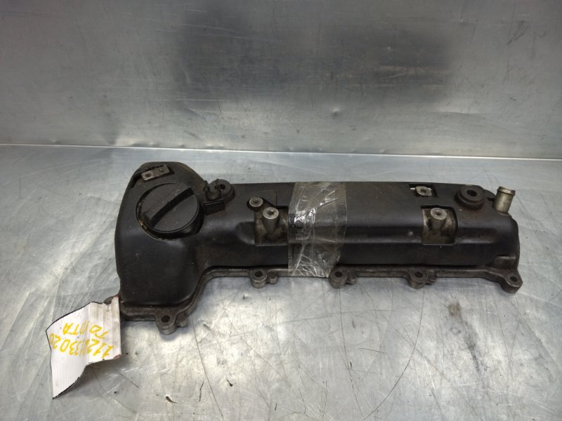 Крышка головки блока (клапанная) Toyota Yaris Verso 1999-2005 v13 1.4 disel 1120133020 Б/У
