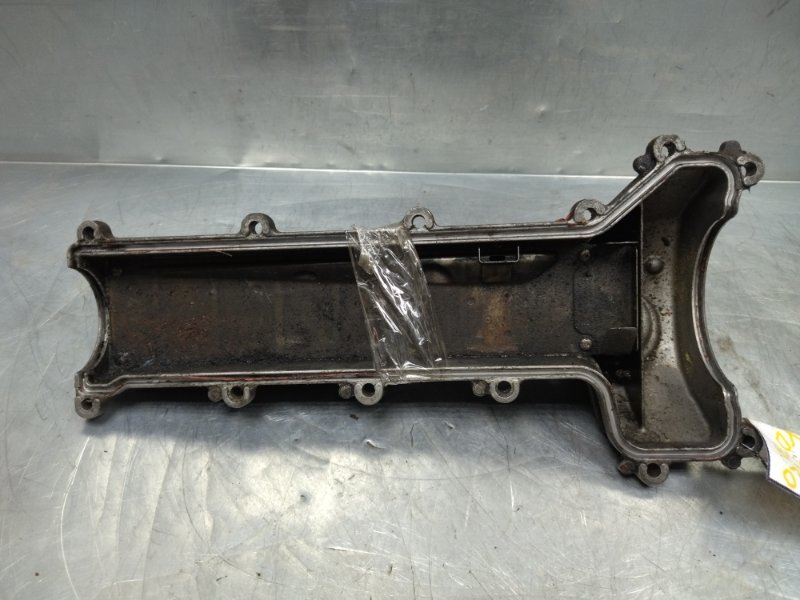 Крышка головки блока (клапанная) Yaris Verso 1999-2005 v13 1.4 disel