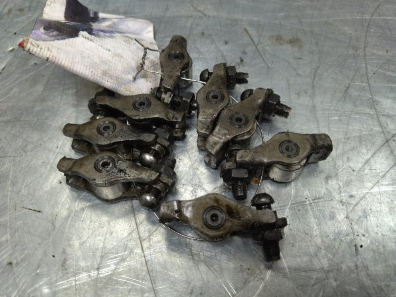Рокер Toyota Yaris Verso 1999-2005 1.4 disel