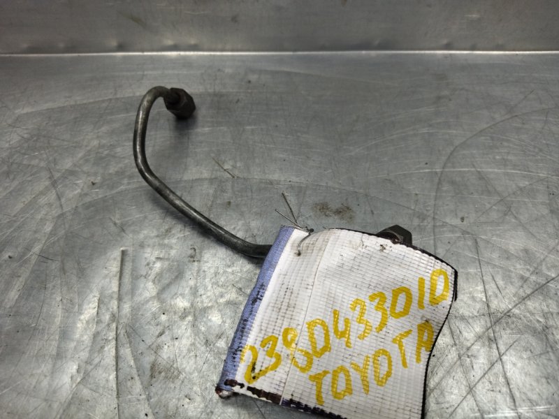 Трубка тнвд Toyota Yaris Verso 1999-2005 v13 1.4 disel 23804-33010 Б/У