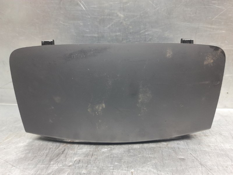 Накладка декоративная Renault Laguna II 2001-2008 2005 v30 хетчбэк F4R714 8200285177 контрактная
