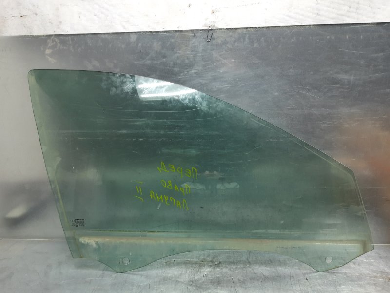 Стекло двери передней правой Renault Laguna II 2001-2008 2005 v30 хетчбэк F4R714 8200000385 контрактная