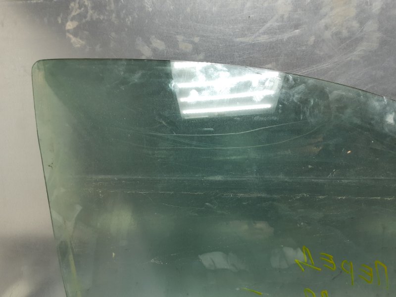 Стекло двери передней правой Laguna II 2001-2008 2005 v30 хетчбэк F4R714