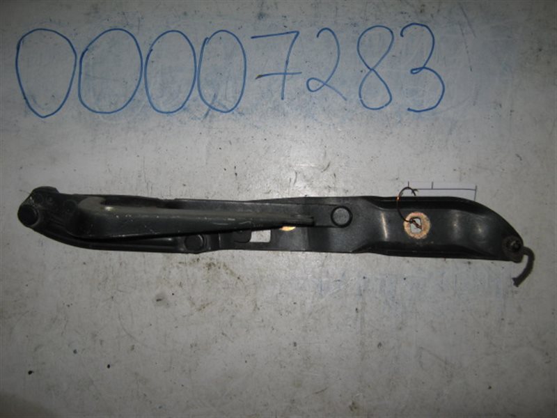 Петля крышки багажника 5-серия E39 1995-2003 V303A304