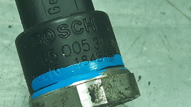 Датчик давления тормозной жидкости A4 [B6] 2000-2004 2002 v42 СЕДАН 1