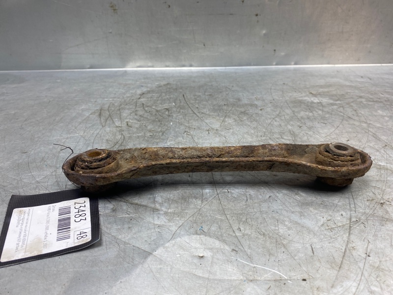 Рычаг задний поперечный FORD Focus II 2005-2008 2007 v48 хетчбэк 1 1061668 контрактная