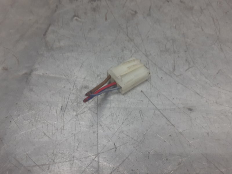 Разъем 3 контактный AUDI A4 [B6] 2000-2004 СЕДАН 1