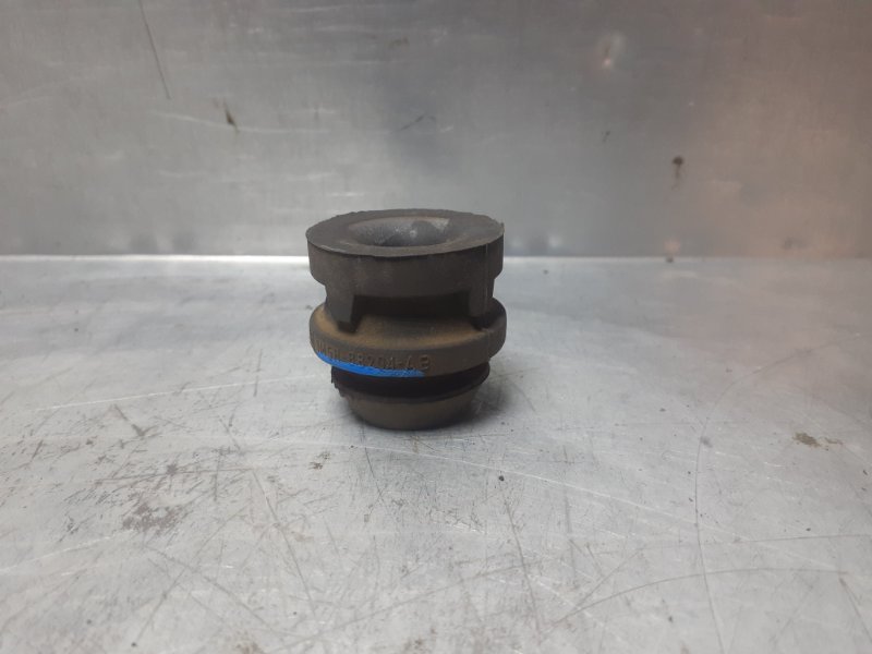 Подушка радиатора Ford Focus II 2008-2011 2008 v28 хетчбэк 1.8 QQDB 1235847 контрактная