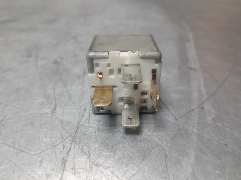 Реле 80/90 [B3] 1986-1991