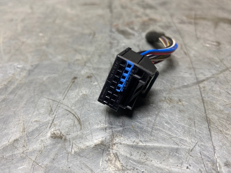 Разъем Octavia (A5 1Z-) 2004-2013 2010 v47 хетчбэк лифтбэк 1.6 CAYC Разъем Octavia (A5 1Z-) 2004-2013 2010 v47 хетчбэк лифтбэк 1.6 CAYC