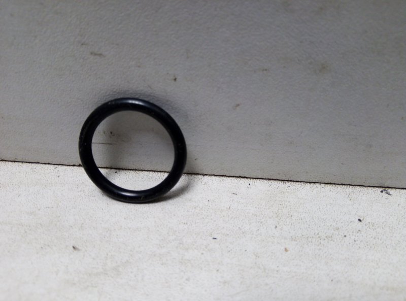 Кольцo уплотнительнoe OCTAVIA   1996 - 2010 122B75