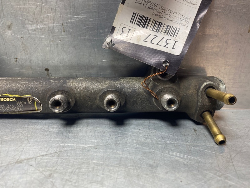 Рейка топливная (рампа) Yaris Verso 1999-2005 v13 1.4 disel