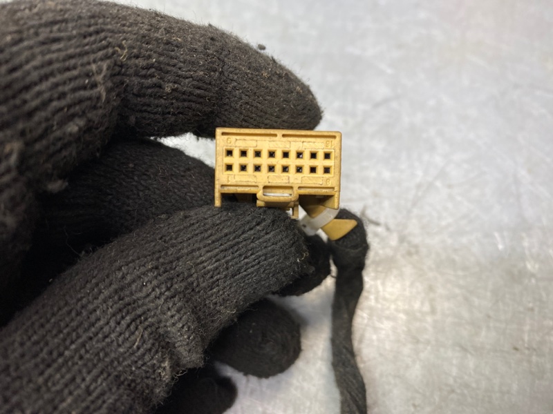 Запчасть разъем Volkswagen Golf IV/Bora 1997-2005 8E0972416 контрактная Разъем Volkswagen Golf IV/Bora 1997-2005 8E0972416 контрактная