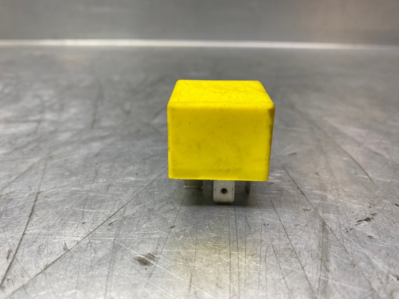 Реле Laguna II 2001-2008 2003 v61 1.9 F9Q750