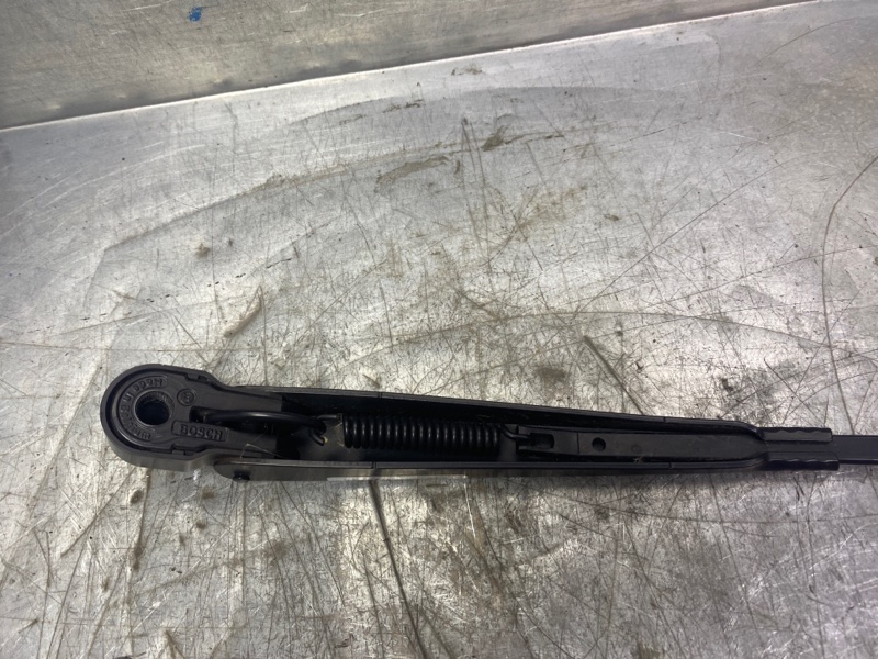 Поводок стеклоочистителя заднего Mondeo IV 2007-2015 2011 v63 ЛИФТБЕК 2.0 TDCI UFDA