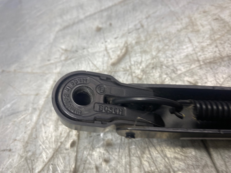 Поводок стеклоочистителя заднего Mondeo IV 2007-2015 2011 v63 ЛИФТБЕК 2.0 TDCI UFDA