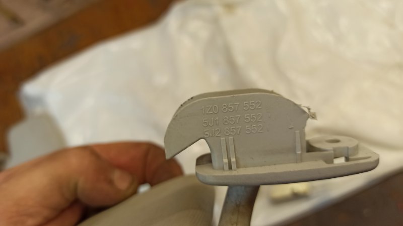 Козырек солнцезащитный Octavia (A5 1Z-) 2004-2013 2010 v82 универсал 2